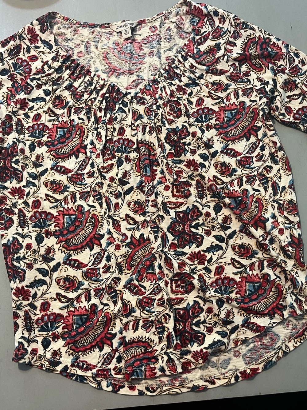 Lucky Brand Bohemian Floral Pleated Scoop Neck Top Size Medium